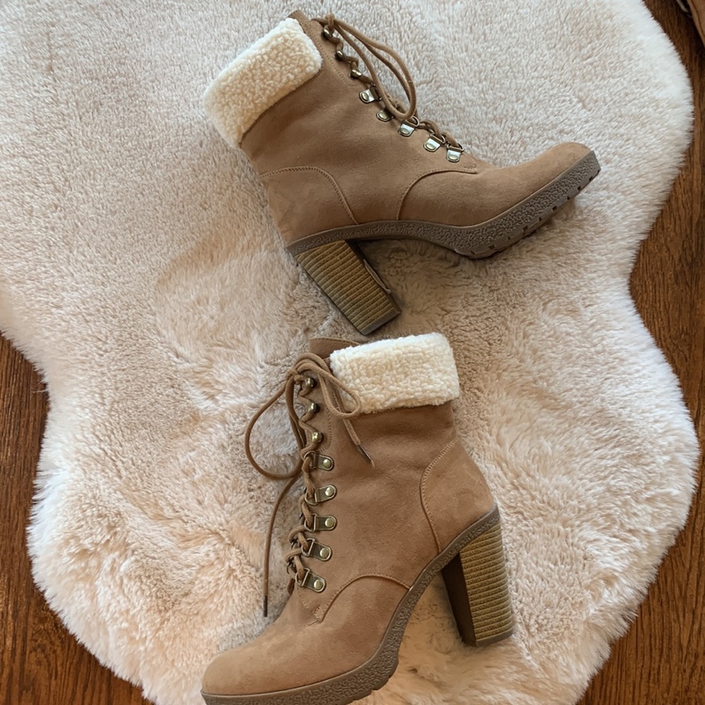 NWT. Brash heeled boots.